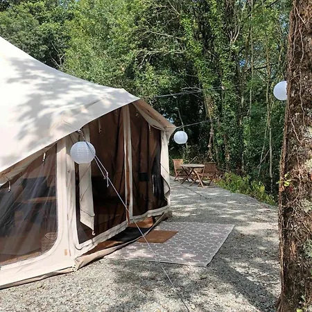 Glamping Tent In De Rust, Met Zwembad, Badkamer En Keuken Luxussátor